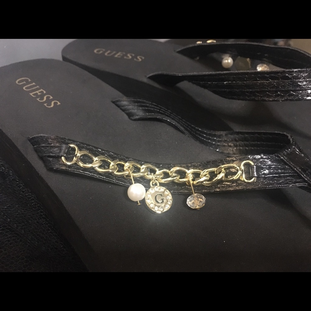 Guess sandals